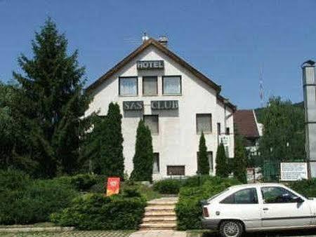 Sas Club Hotel Budapest Exteriör bild